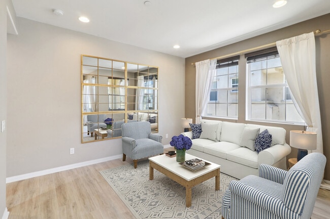 Building Photo - 5081 Cascade Way