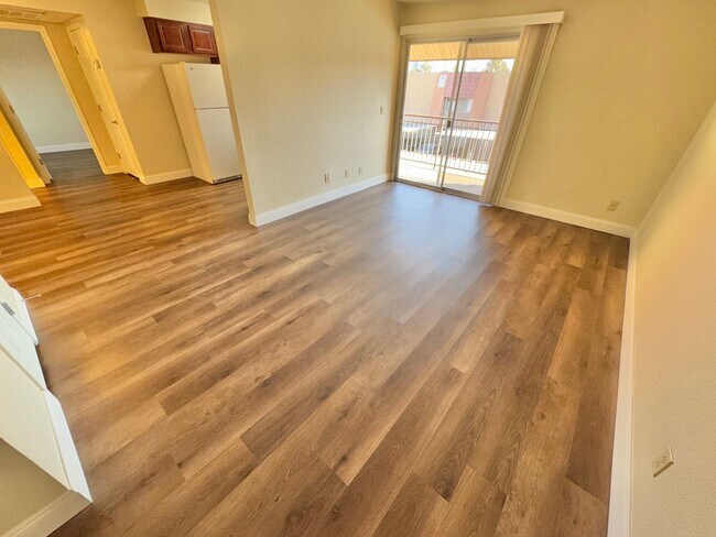 Building Photo - Charming 1-Bedroom Condo with Private Patio