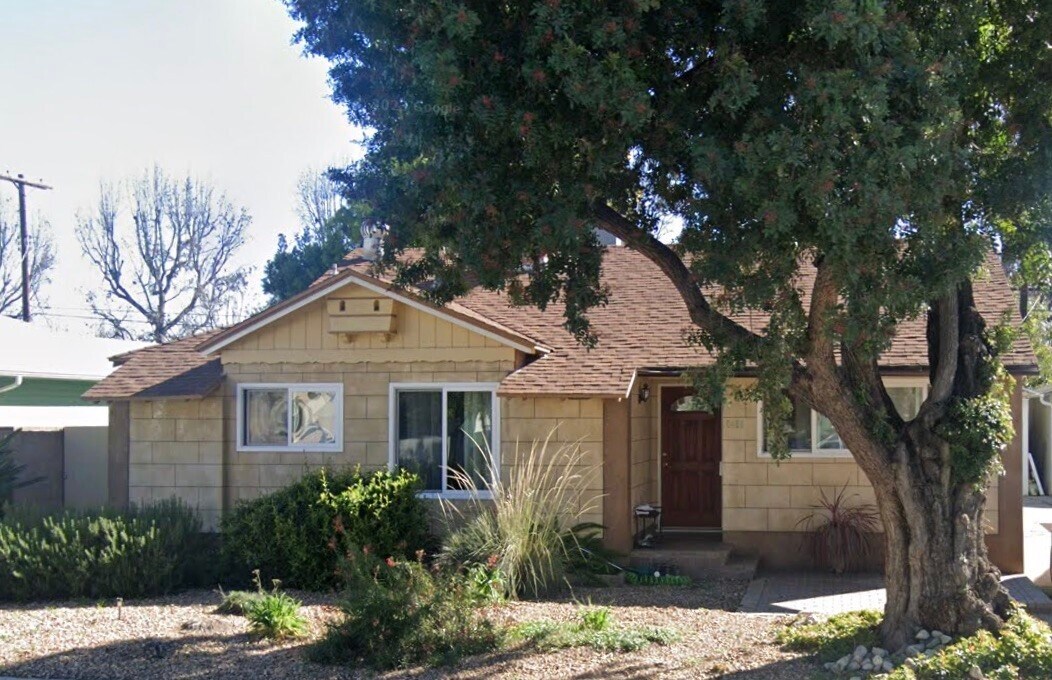 Foto principal - 5452 Halbrent Ave
