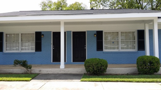 Building Photo - 724 N Houston Rd