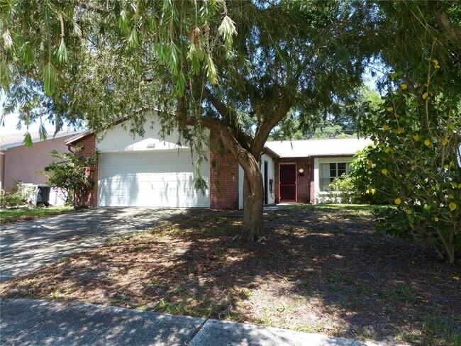 Foto del edificio - 2528 Elderberry Dr