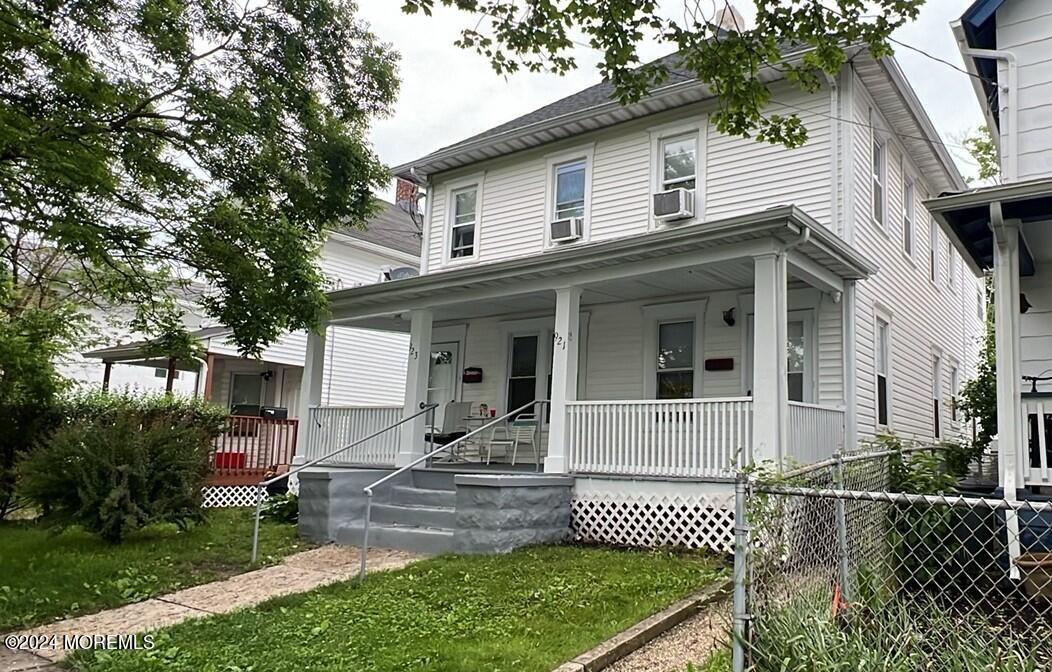 Foto principal - 921 Mattison Ave