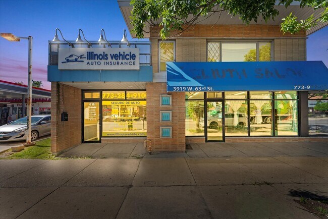 Foto del edificio - 3917 W 63rd St
