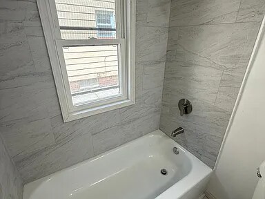 Foto del edificio - 5755 Turney Rd