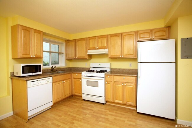 Building Photo - 259 Dalewood Way