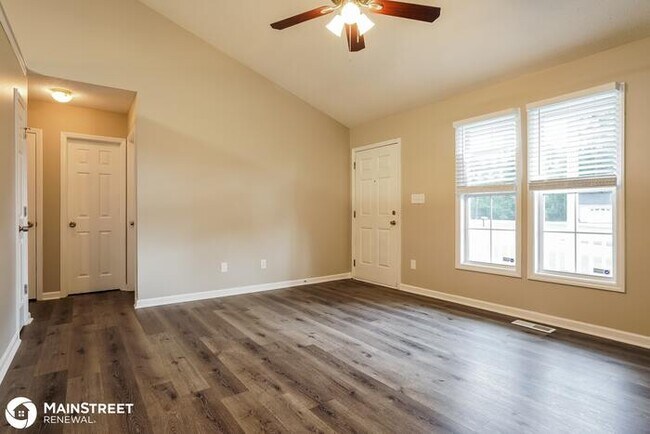 Building Photo - 309 Harmonica Dr