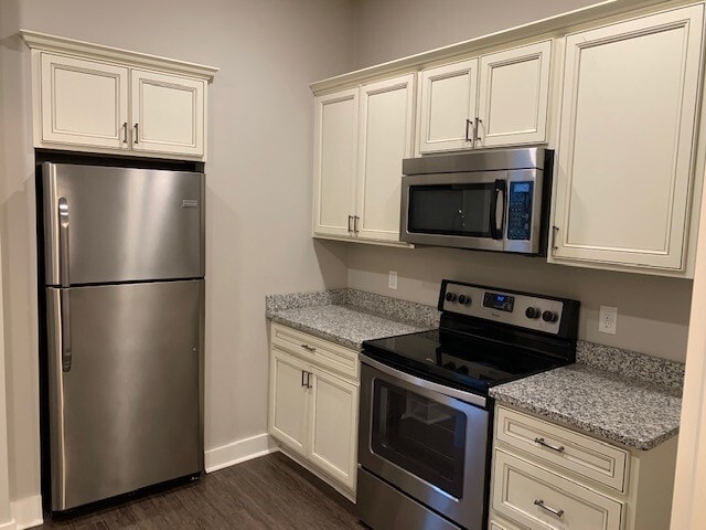 Kitchen - 34 Main St