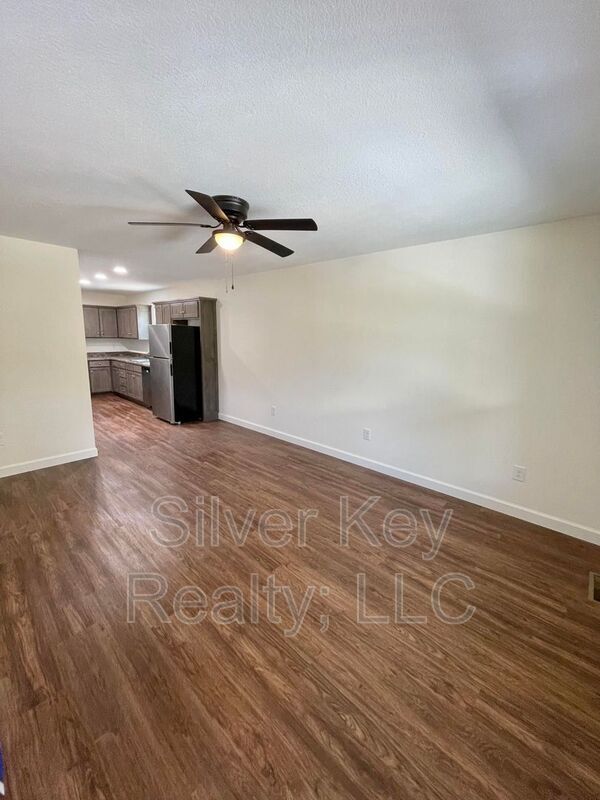 Building Photo - 141-155 Oak Street