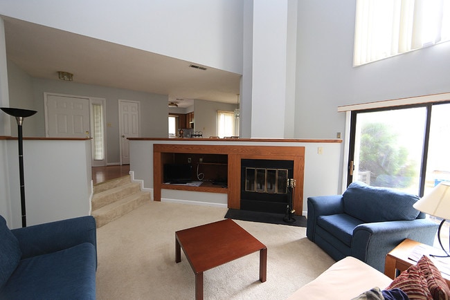 Foto del edificio - 4320 Beechnut Ln