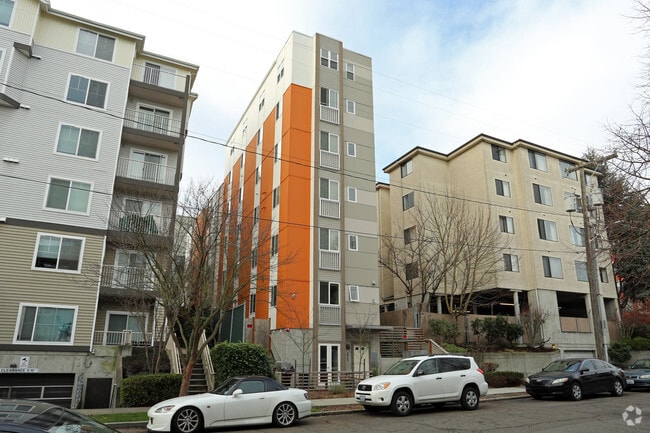 Everett Apartments Under 800