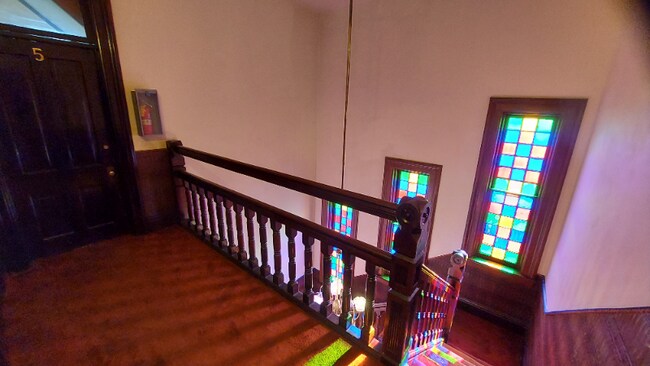 Foto del edificio - 334 E Mulberry St