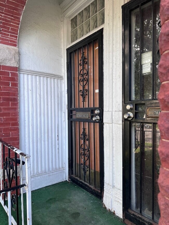 Foto del edificio - 7026 S Wentworth Ave