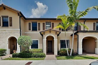 Building Photo - 10554 W 33rd Way