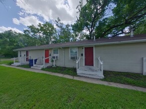 Building Photo - 1608 1/2 S Martinson St