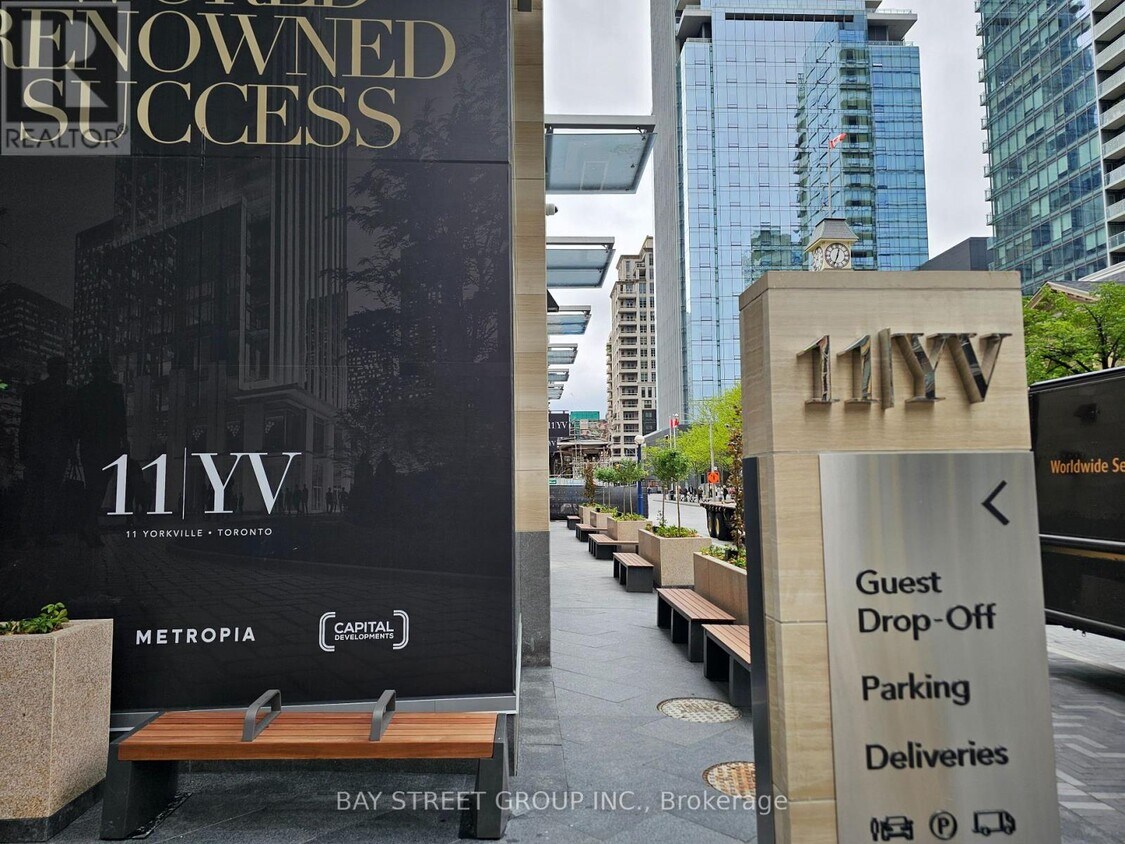 Photo principale - 11-5111 Yorkville Ave