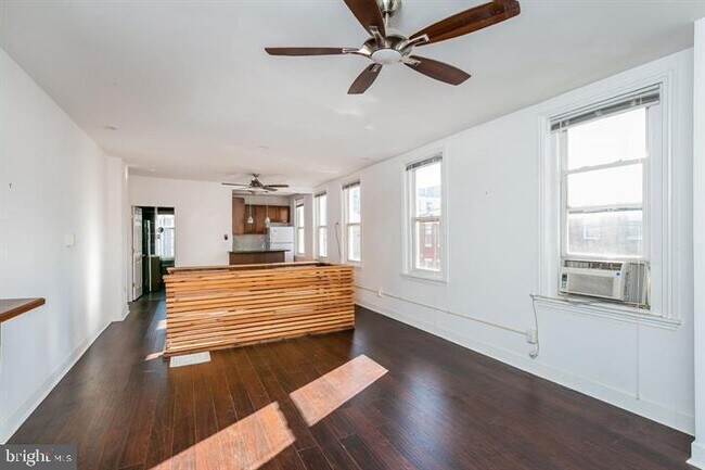 Foto del edificio - 1801 N Mascher St