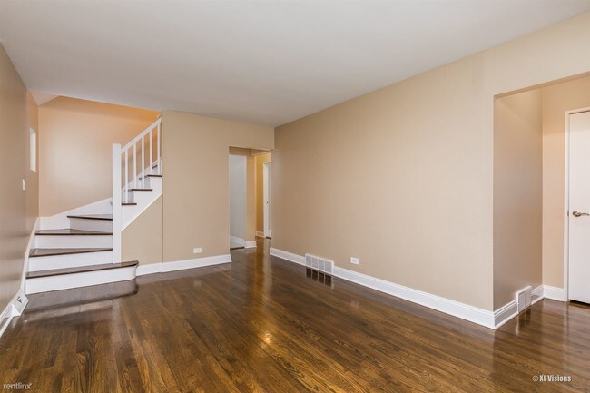 Building Photo - 7776 Lawler Ave