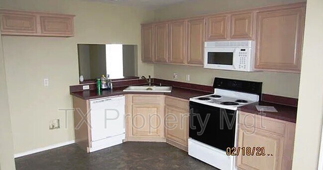 Building Photo - 609 Fossil Hill Dr