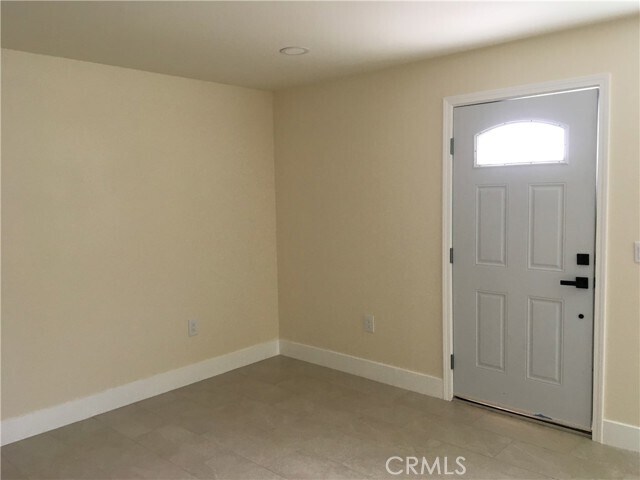 Building Photo - 9718 San Vincente Ave