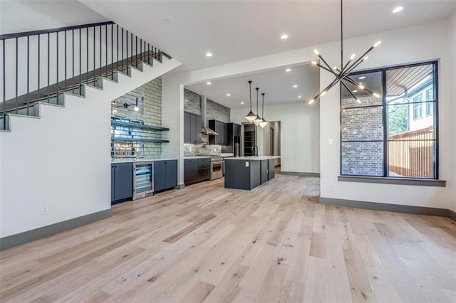 Building Photo - 3714 W Beverly Dr