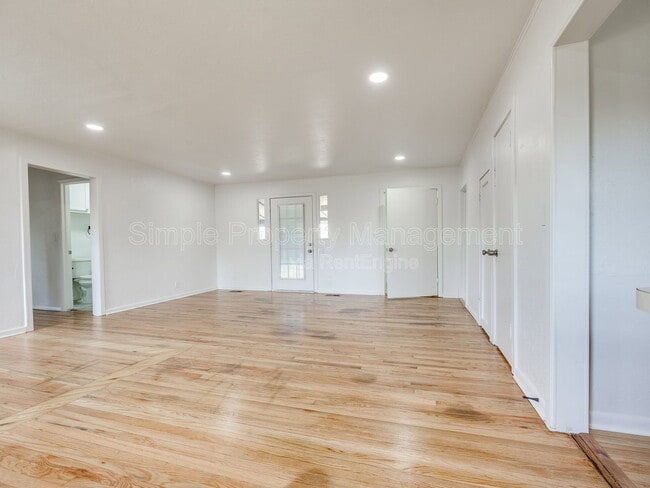 Photo - 4608 N Libby Ave House