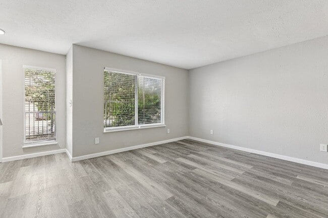 Building Photo - Winford Place Apartments