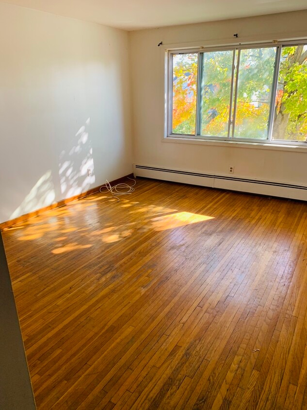 72 Newman St Unit 4, Lackawanna, NY 14218 Apartments 72 Newman St