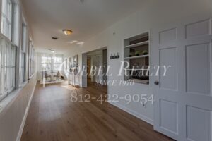 Foto del edificio - Fully Furnished Downtown Spacious 1 bedroom