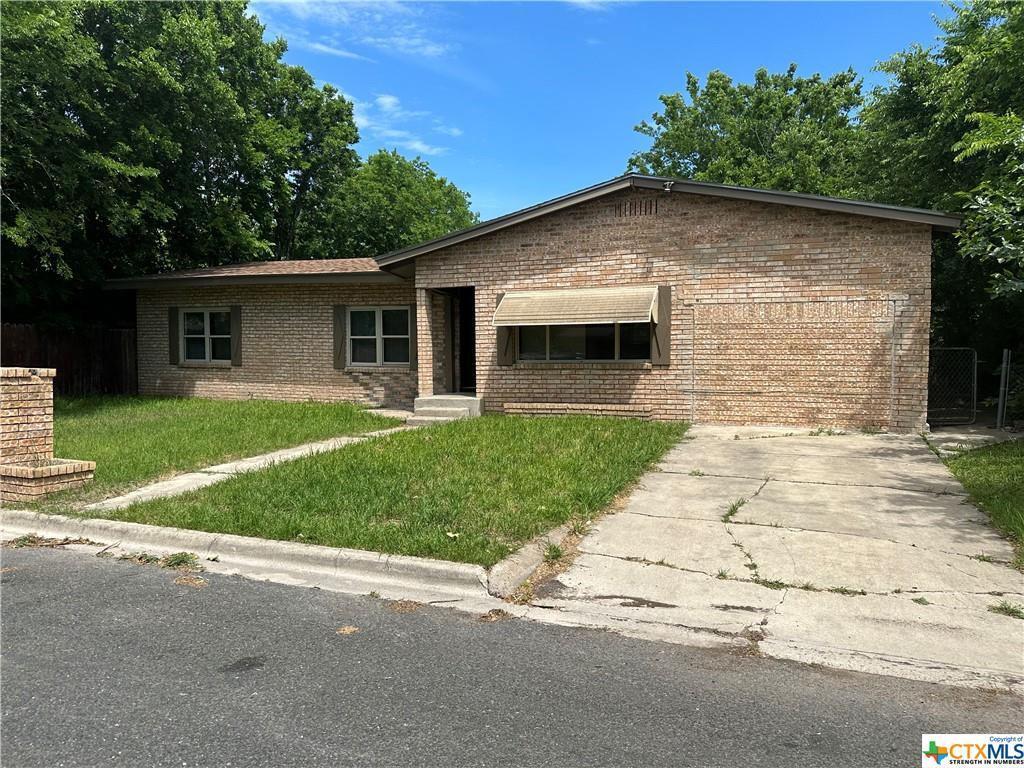 2217 Louise St, Seguin, TX 78155 House Rental in Seguin, TX