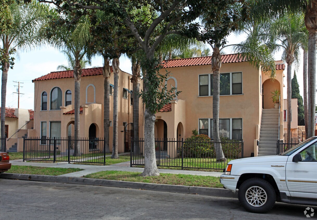 Primary Photo - 2144-2150 Cedar Ave
