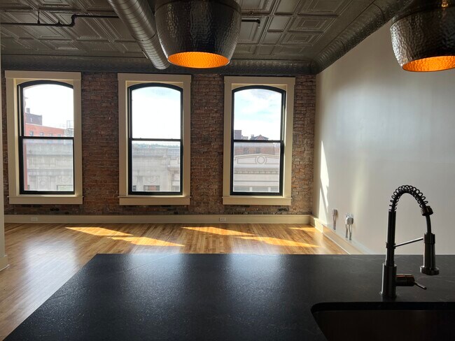 Foto del edificio - Whitney Lofts