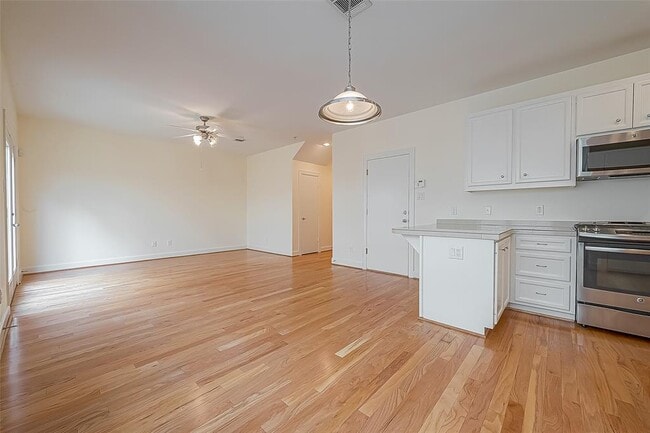 Foto del edificio - 3722 Main Poplar Dr