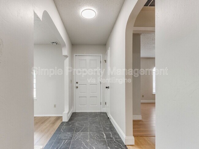 Building Photo - 5816 NW 90th St
