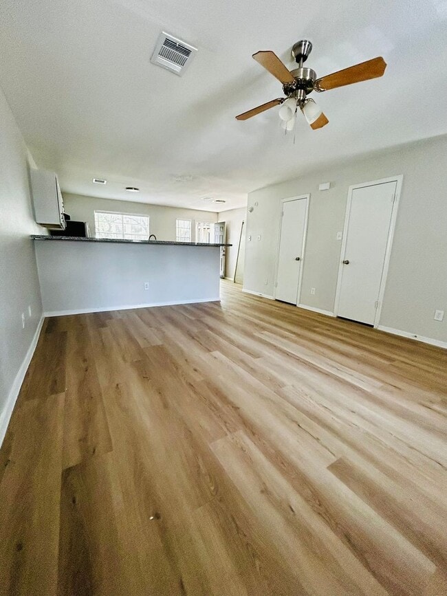Building Photo - 1818 River Crossing Cir