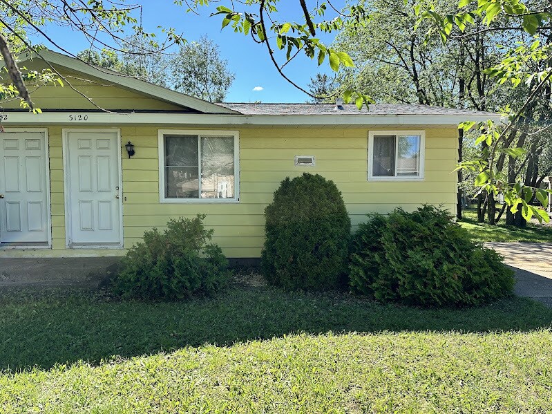 3122 13th St S, Wisconsin Rapids, WI 54494 Townhome Rentals in