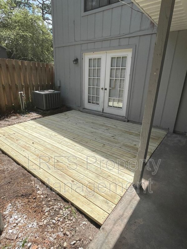 Building Photo - 4620 Lighthouse Cir