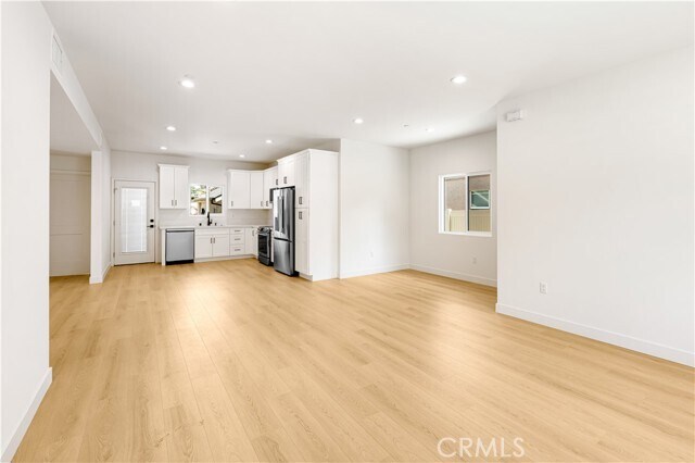 Building Photo - 4038 Somers Ave