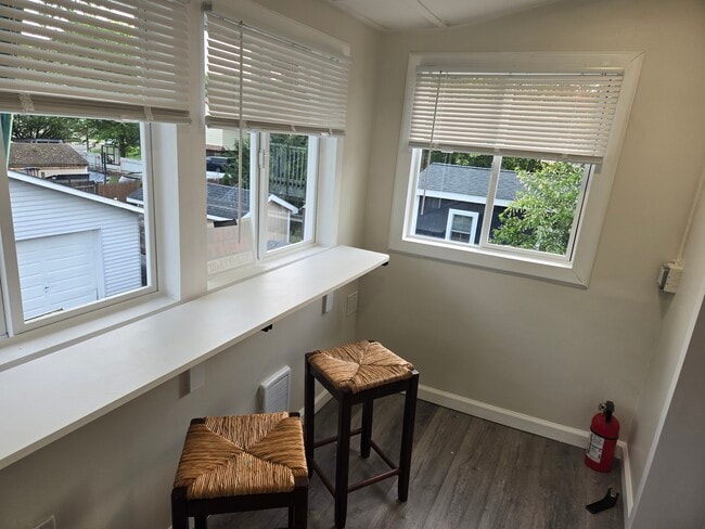 Rear Mud/Sun room - 19 Ballston St