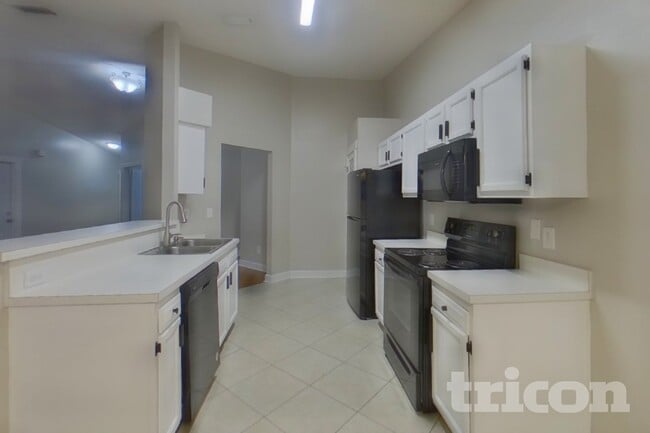 Building Photo - 344 Dijon Dr S