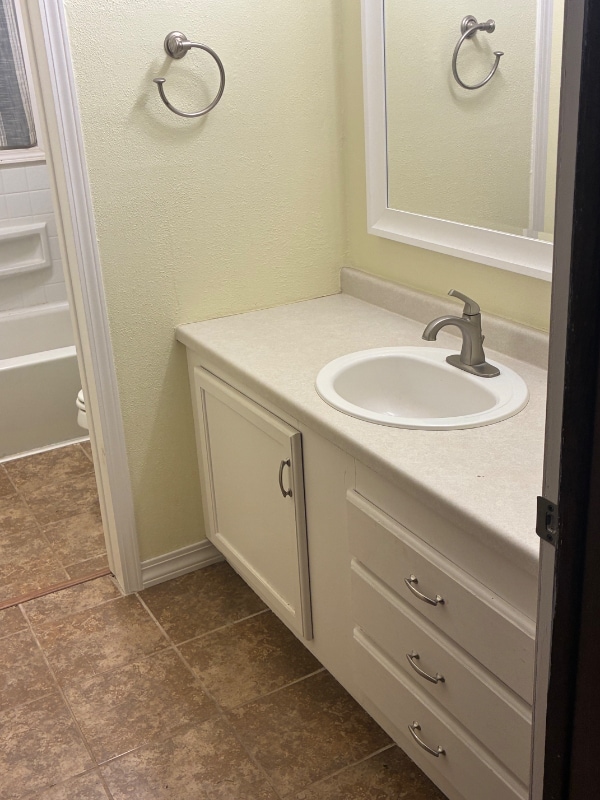 Building Photo - W649 Hillview Dr