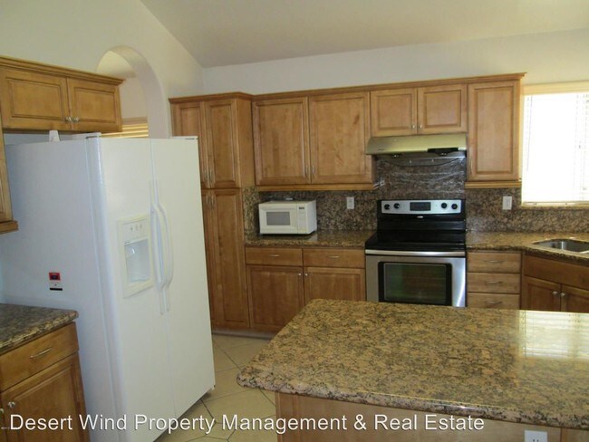 Foto del edificio - 4 br, 3 bath House - 4741 W. Taro Drive