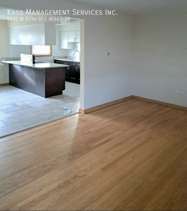 Foto del edificio - Beautiful 2 Bedroom w/Heat in Ashburn - SS...