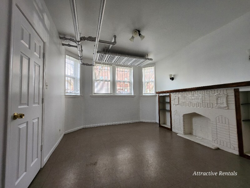 Primary Photo - 14 N Long Ave