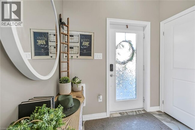 Building Photo - 61 Esplanade Ln