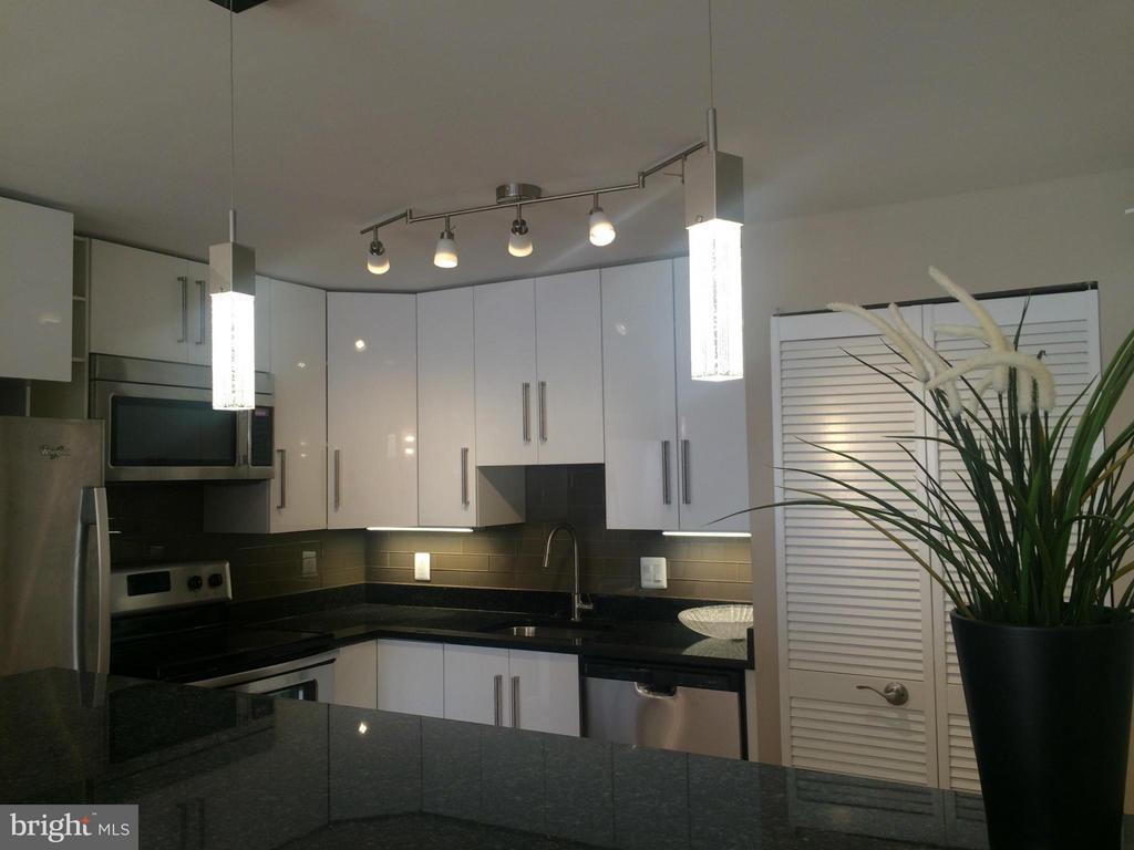 Foto principal - 1140 23rd St NW