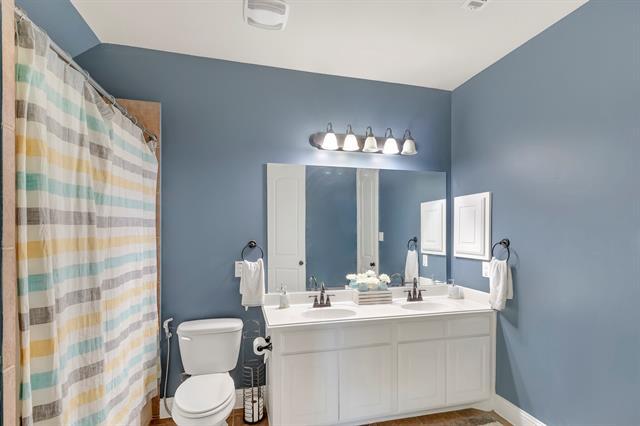 Building Photo - 3632 Danbury Ln