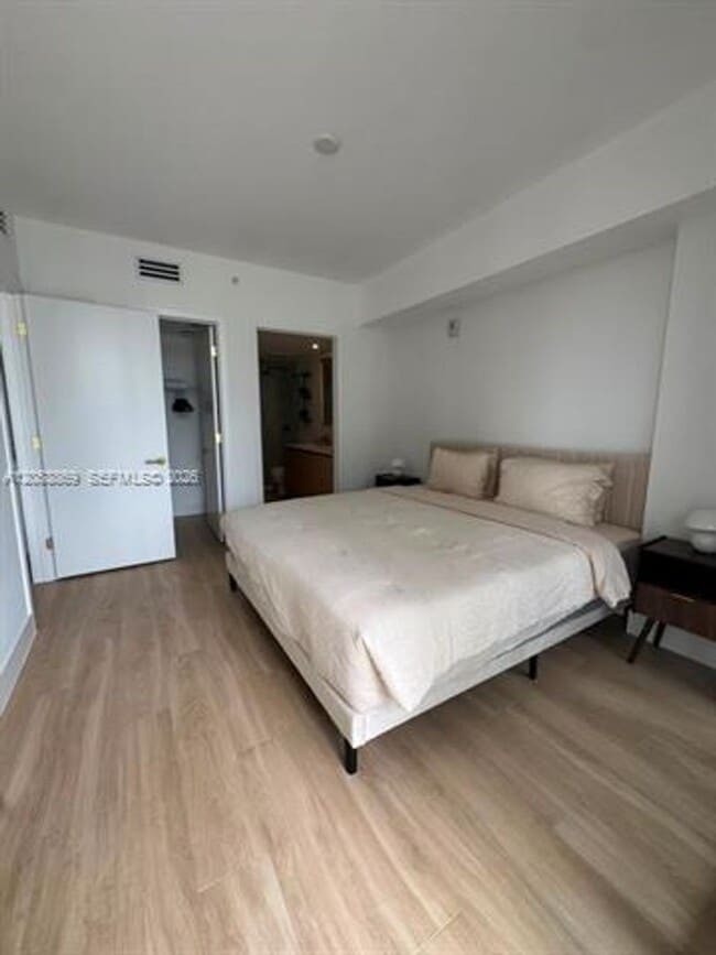 Foto del edificio - 90 NE 32nd St
