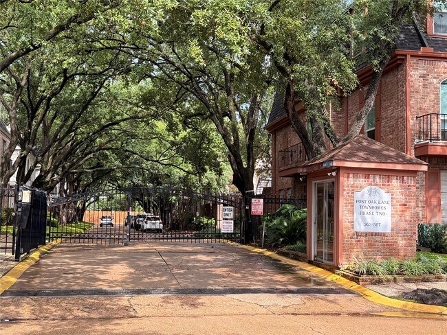 Foto del edificio - 537 N Post Oak Ln