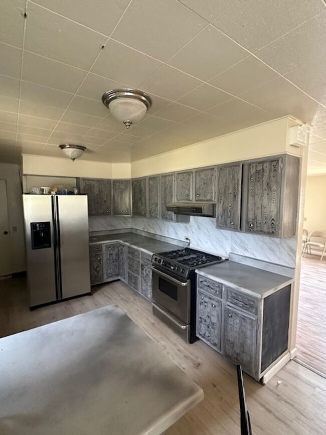 Building Photo - Remodeled 4 bedroom home in Target Range