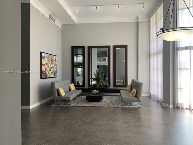 Building Photo - 200 Leslie Dr